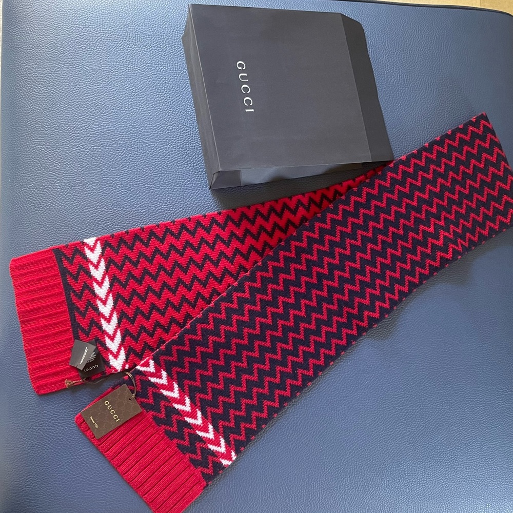 GUCCI Red/Blue—Blue/Red Zaggede Long 2 Tricot 100% Wool Scarf NWT ~ Authentic - Picture 2 of 11
